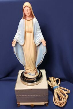 Vtg Hartland Molded Virgin Mary Religious Prayer Night Light Rosary Drawer Music